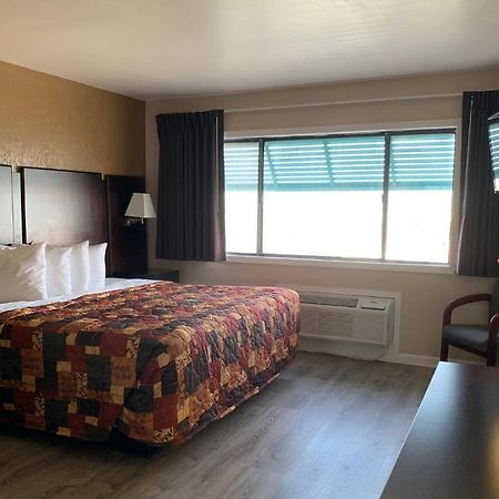Sea Horse Inn And Cottages ナグス・ヘッド エクステリア 写真