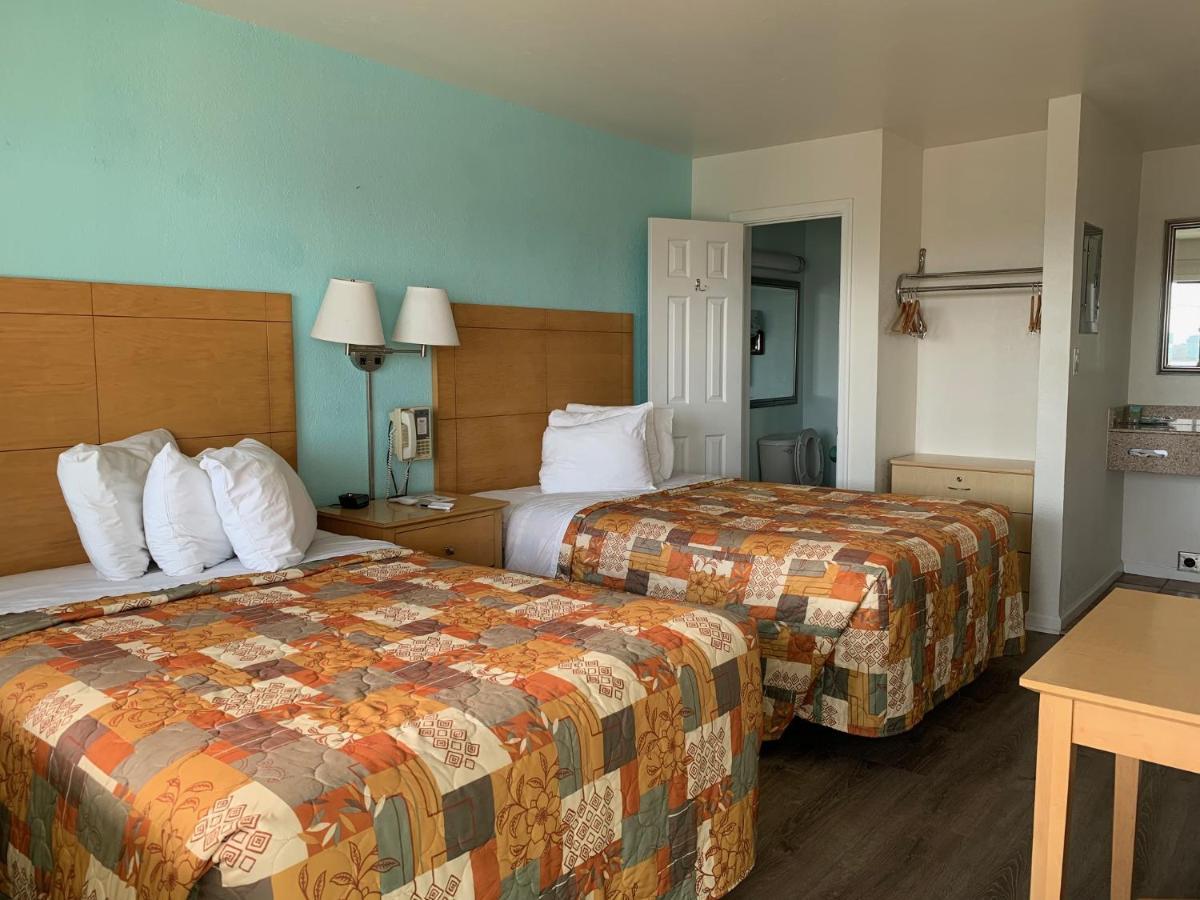 Sea Horse Inn And Cottages ナグス・ヘッド エクステリア 写真