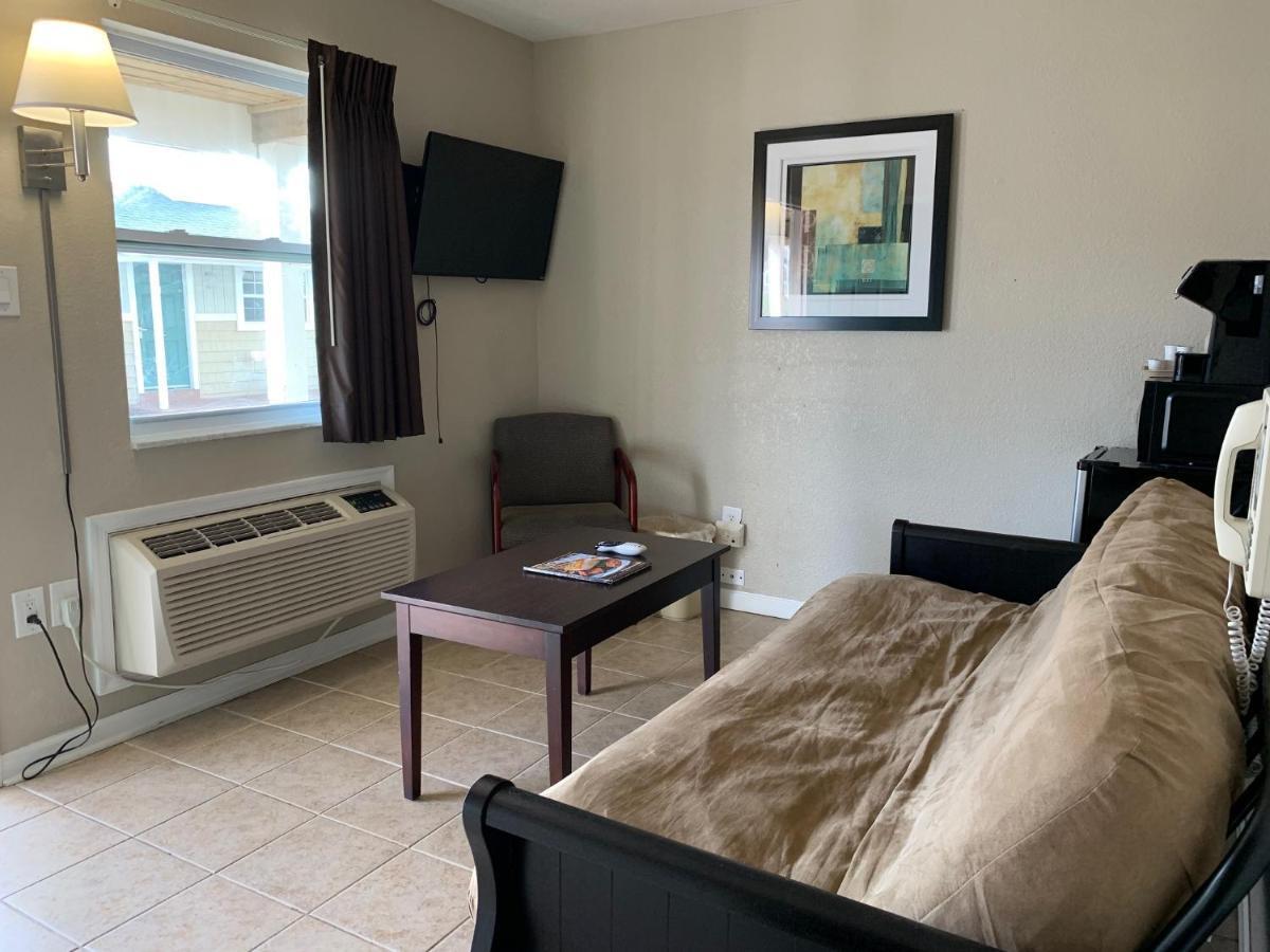 Sea Horse Inn And Cottages ナグス・ヘッド エクステリア 写真