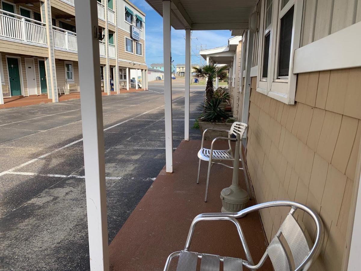 Sea Horse Inn And Cottages ナグス・ヘッド エクステリア 写真