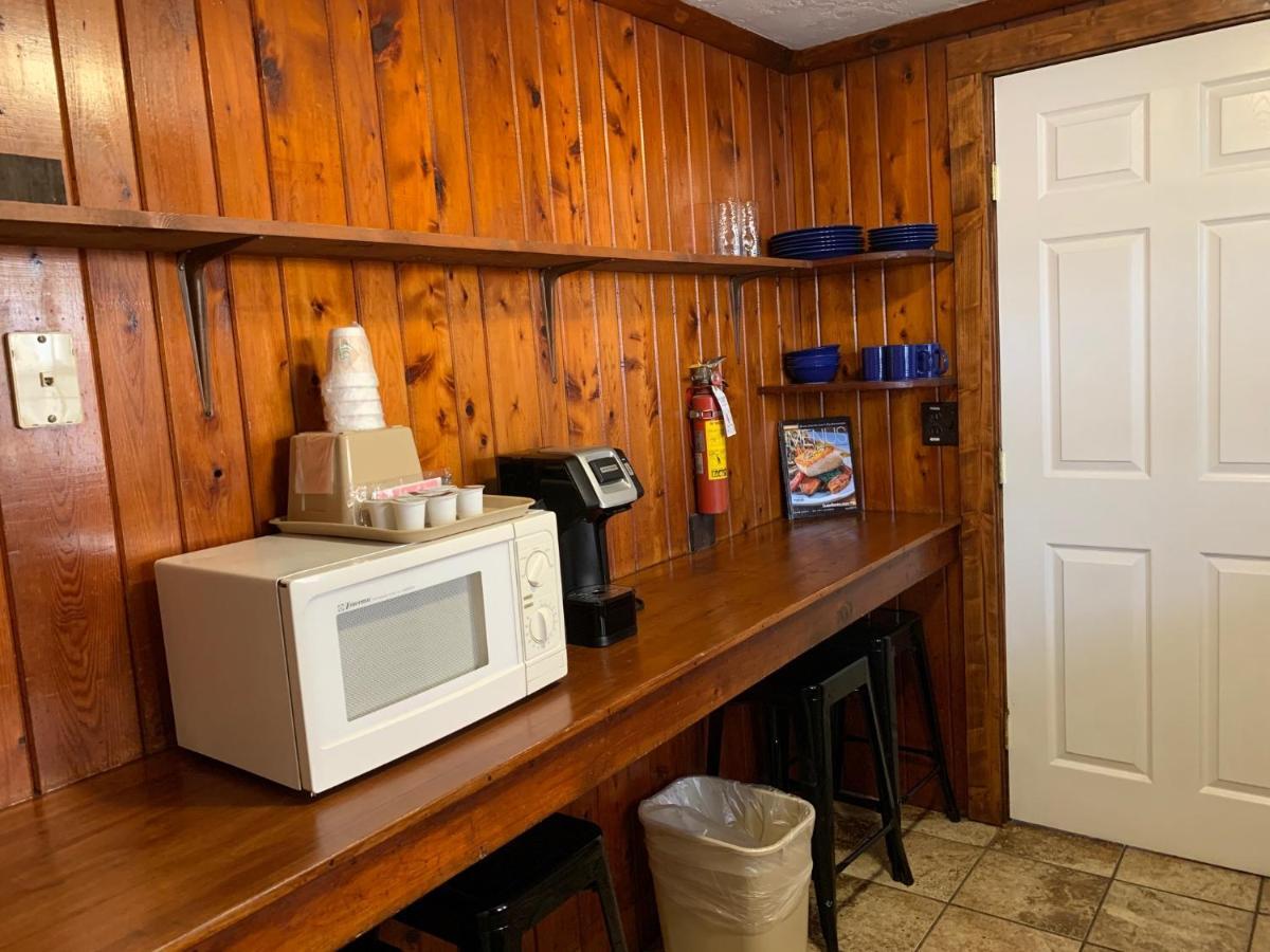 Sea Horse Inn And Cottages ナグス・ヘッド エクステリア 写真