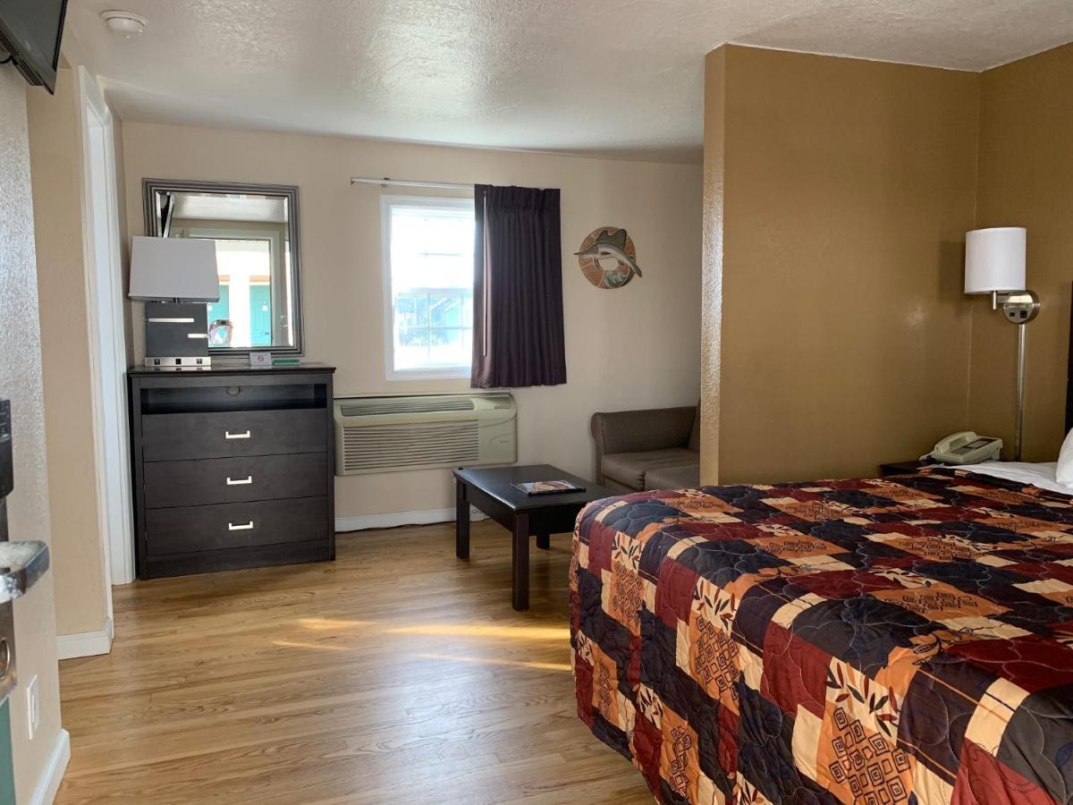 Sea Horse Inn And Cottages ナグス・ヘッド エクステリア 写真
